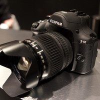 Fujifilm X-S1 pictures and hands-on