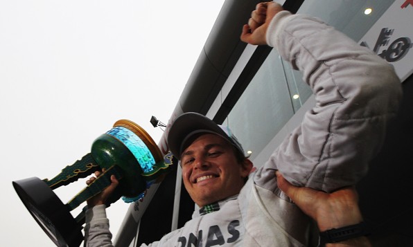 Nico Rosbergin uran ensimminen F1-voitto tuli Kiinan GP:ss.