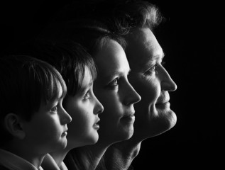 Family photo ideas: make a striking family portrait from individual faces in profile