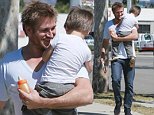 COLEMAN-RAYNER. Los Angeles CA, USA \nSeptember 23rd, 2014.\nAustralian celebrity chef picks up his son Hudson from music class in Beverly Hills today. Curtis' actress wife Lindsay Price has recently given birth to their 2nd child. \nCREDIT LINE MUST READ: Coqueran/Coleman-Rayner.\nTel US (001) 310-474-4343 - office¿\nTel US (001) 323 545 7584 - cell\nwww.coleman-rayner.com