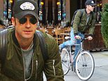 NEW YORK, NY - OCTOBER 20: Justin Theroux is seen on October 20, 2014 in New York City.  (Photo by David Krieger/Bauer-Griffin/GC Images)