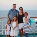 Chips and Joanna Gaines and children (image credit:magnoliahomes.net)