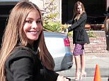 132431, Sofia Vergara and Sarah Hyland shooting scenes for Modern Family. Los Angeles, California - Monday February 9, 2015. Photograph: KVS/Gaz Shirley, © PacificCoastNews. Los Angeles Office: +1 310.822.0419 sales@pacificcoastnews.com FEE MUST BE AGREED PRIOR TO USAGE