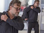 March 14th, 2015: ..Russell Crowe At Sydney Airport..EXCLUSIVE..Mandatory Credit: INFphoto.com Ref: infausy-20/29