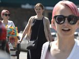 EXCLUSIVE Nicole Richie and Cameron Diaz go grocery shopping together\\n\\nFeaturing: Nicole Richie, Cameron Diaz\\nWhere: Los Angeles, California, United States\\nWhen: 14 Mar 2015\\nCredit: WENN.com