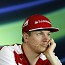 Kimi Räikkönen hämmästytti Wired-lehden toimittajan ajotaidoillaan.