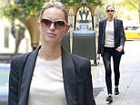 136573, Karolina Kurkova returns to the Carlyle Hotel after shopping on Madison Avenue in NYC. New York, New York - Sunday May 02, 2015. Photograph: © PacificCoastNews. Los Angeles Office: +1 310.822.0419 sales@pacificcoastnews.com FEE MUST BE AGREED PRIOR TO USAGE