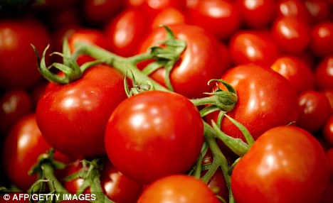 Skin booster: Eating tomatoes helps boost the skin and protect against sunburn