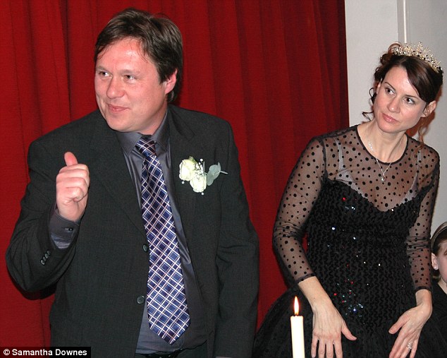 Samantha was 20 weeks pregnant with their second child, Isabella, when the couple married in 2012 (pictured at their wedding reception)