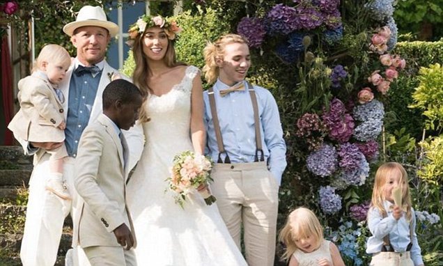 Guy Ritchie and Jacqui Ainsley share photos from their nuptials