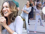EXCLUSIVE ALL ROUNDER Sarah Jessica Parker is seen filming an episode of the comedy game show "Billy on the Street" hosted by Billy Eichner on Fifth Avenue in New York, 4 August 2015.\n4 August 2015.\nPlease byline: Vantagenews.co.uk