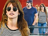 21.SEPT.2015 - LOS ANGELES - USA\n***AVAILABLE FOR UK AND GERMANY SALE ONLY ***\n**EXCLUISVE ALL ROUND PICTURES**\nHOLLYWOOD COUPLE JAVIER BARDEM AND PENELOPE CRUZ ARRIVE AT JFK WITH THEIR KIDS LUNA AND LEO. CRUZ KEPT HER LOOK COMFY AND SIMPLE WITH A STRIPPED TEE, JEANS AND FLIP-FLOPS!\nBYLINE MUST READ: XPOSUREPHOTOS.COM\n***UK CLIENTS - PICTURES CONTAINING CHILDREN PLEASE PIXELATE FACE PRIOR TO PUBLICATION ***\n*UK CLIENTS MUST CALL PRIOR TO TV OR ONLINE USAGE PLEASE TELEPHONE 0208 344 2007*