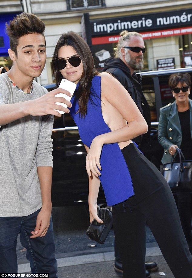 Time for the fans: Kendall was stopped by opportunist fans who couldn't resist a picture