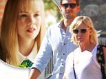 Picture Shows: David Abrams, Jennie Garth, Fiona Facinelli  October 07, 2015\n \n Actress, Jennie Garth and her husband Dave Abrams take her daughter Fiona Facinelli out for lunch in Los Angeles, California. Tori spelling said in a recent interview that during the filming of 'Beverly Hills 90210', Shannen Doherty got into a physical fight with Jennie.\n \n Non-Exclusive\n UK RIGHTS ONLY\n \n Pictures by : FameFlynet UK © 2015\n Tel : +44 (0)20 3551 5049\n Email : info@fameflynet.uk.com