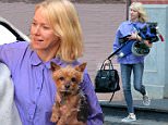 Actress Naomi Watts, wearing no makeup, loads up her car in New York City on October 12, 2015\n\nPictured: Naomi Watts\nRef: SPL1149977  121015  \nPicture by: Christopher Peterson/Splash News\n\nSplash News and Pictures\nLos Angeles: 310-821-2666\nNew York: 212-619-2666\nLondon: 870-934-2666\nphotodesk@splashnews.com\n