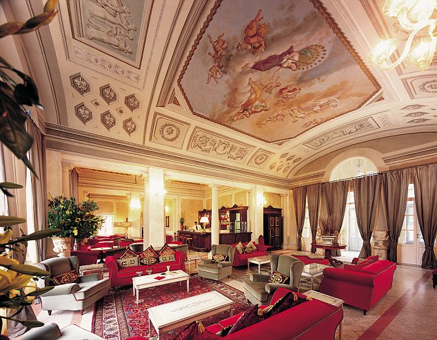 A seven-minute walk from San Giuliano Terme station, this hotel is four miles from the Leaning Tower of Pisa