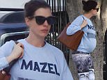 EXCLUSIVE: Anne Hathaway heads to the gym after a morning coffee run with Adam Shulman\n\nPictured: Anne Hathaway\nRef: SPL1212329  200116   EXCLUSIVE\nPicture by: Splash News\n\nSplash News and Pictures\nLos Angeles: 310-821-2666\nNew York: 212-619-2666\nLondon: 870-934-2666\nphotodesk@splashnews.com\n