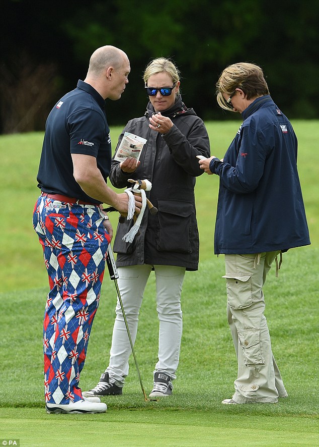 Mike and Zara paused for a snack during the ISPS HANDA Mike Tindall Celebrity Golf Classic in aid of Rugby For Heroes and The Matt Hampson Foundation