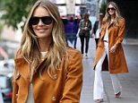 Mandatory Credit: Photo by Beretta/Sims/REX/Shutterstock (5695370m)\nElle MacPherson\nElle Macpherson out and about, London, Britain - 26 May 2016\n