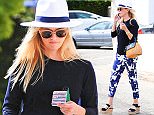 Exclusive... 52088592 Actress Reese Witherspoon goes to a beauty salon in Los Angeles, California on June 10, 2016.  Afterwards, she did some light shopping. Reese left the beauty salon with a "Beauty Bear" which is an age delay pillow. FameFlynet, Inc - Beverly Hills, CA, USA - +1 (310) 505-9876