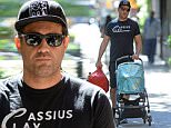 June 14, 2016: Bobby Cannavale is seen picking up his laundry while strolling around with his baby in the East Side section of New York City this morning.\nMandatory Credit: Elder Ordonez/INFphoto.com Ref: infusny-160