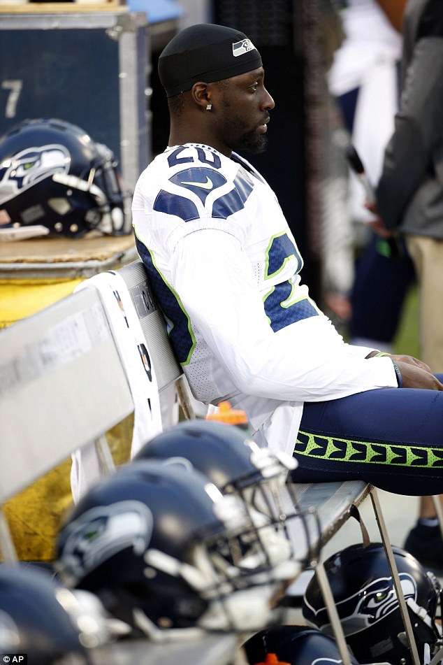 Seattles Seahawks cornerback Jeremy Lane also refused to stand during the national anthem last week 