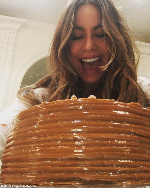 Treating herself! Vergara grinned down at the delicious-looking cake as she raved in the caption of the Instagram snap, 'Es viernes!' 