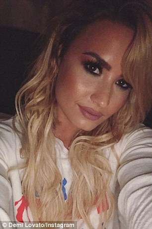 Flaxen for fall! Demi Lovato continued her year of transformation with a total hair makeover, which she debuted on Sunday night