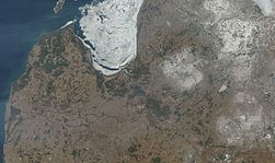 Satellite image of Latvia in March 2003.jpg