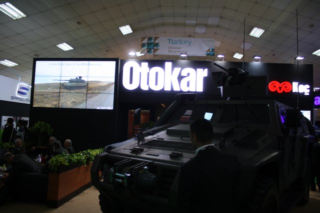 Otokar exhibits its Cobra II at DSA 2016 640 001