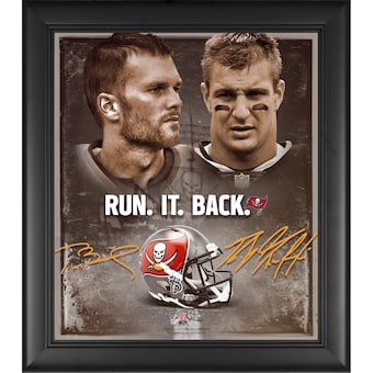 Tom Brady & Rob Gronkowski Tampa Bay Buccaneers Fanatics Authentic Framed 15" x 17" Run It Back Collage