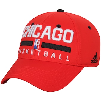 Chicago Bulls adidas Practice Flex Hat - Red