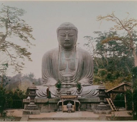 Buda de Kamakura. (Foto: Adolfo Farsari, 1885)