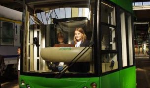 Poznańska Fabryka Pojazdów Szynowych ma plan na przywrócenie do ruchu jedynego wyprodukowanego przez siebie tramwaju z niską podłogą