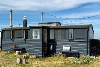 A converted railway carriage in Dungeness