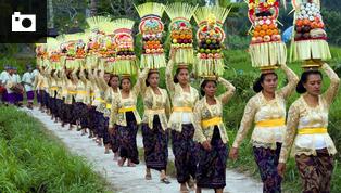 Colourful festivals of Asia