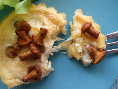 Cheese and Chanterelle Mini Omelette (Baked)