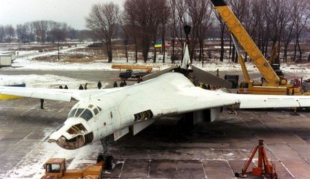 Tu-160 desguazado bajo supervisión estadounidense