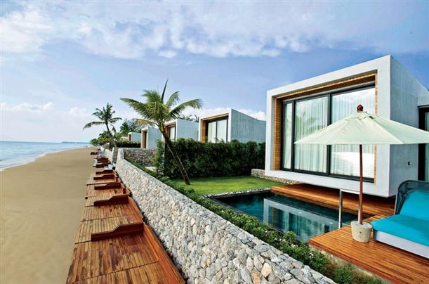 contemporary Sea Front Resort with Natural style Design