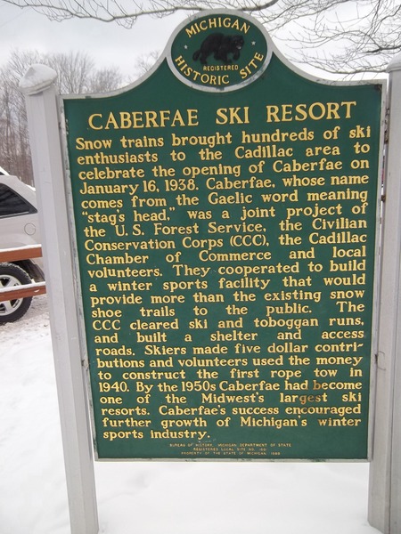1938 : Caberfae Ski Resort Opens