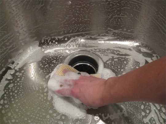 Easy Kitchen Sink Cleaning