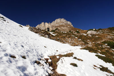 Nur wenige Schneefelder am Weg zum Kammspitz-Gipfel