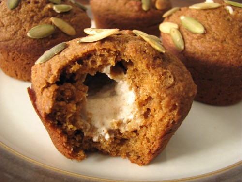 Pumpkin Muffins with Spiced Cream Cheese Filling