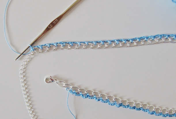 chiaki creates anchor freccia crochet necklace tutorial 2