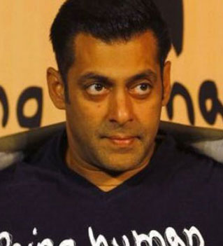 ‘Bigg Boss 7’: Salman Khan criticised for taking Tanishaa`s side