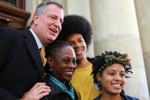 NEW YORK, NY - NOVEMBER 05: (L-R) New York Democratic mayoral candidate Bill de Blasio poses with his family, wife Chirlane McCray, son Dante de Blasio and daughter Chiara de Blasio after voting at a public library branch on Election Day on November 5, 2013 in the Brooklyn borough of New York City. De Blasio holds a significant lead in the polls over his challenger Republican mayoral candidate Joe Lhota. (Photo by Spencer Platt/Getty Images)