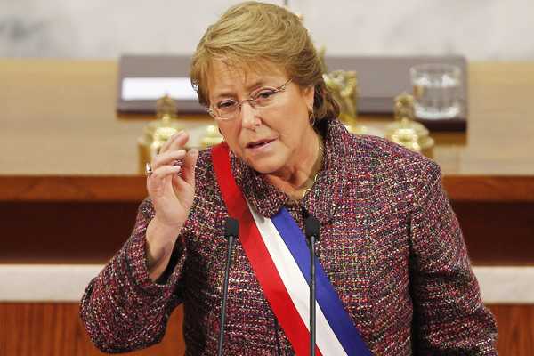 Bachelet reafirma compromisos de campaa y defensa de reformas durante cuenta pblica 