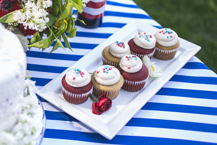 Inspiration for a 4th of July Wedding: Red, White + Blue: www.theperfectpalette.com - Hazy Lane Studios