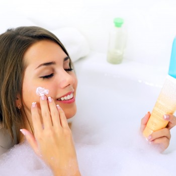 woman-bath-face-cream