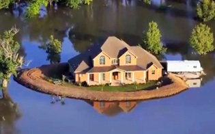Island Homes Are Born Out of a Flood